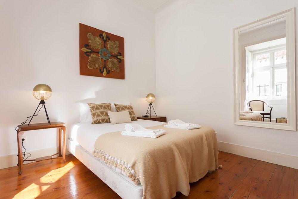 Tejo Vintage Three-Bedroom Apartment - by LU Holidays 5