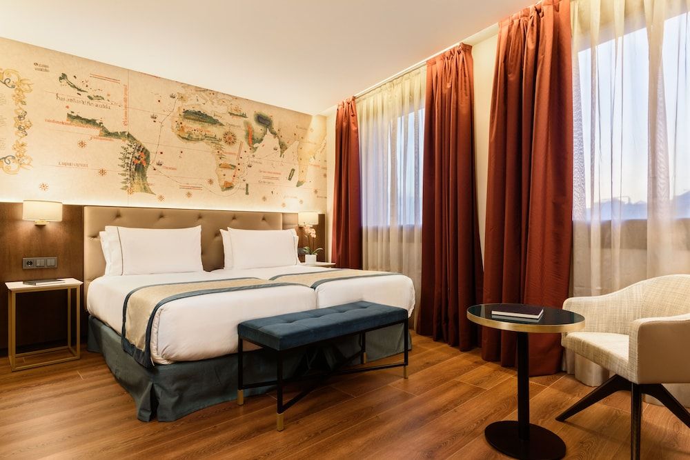 Aurea Museum by Eurostars Hotel Company Deluxe Double Room 2