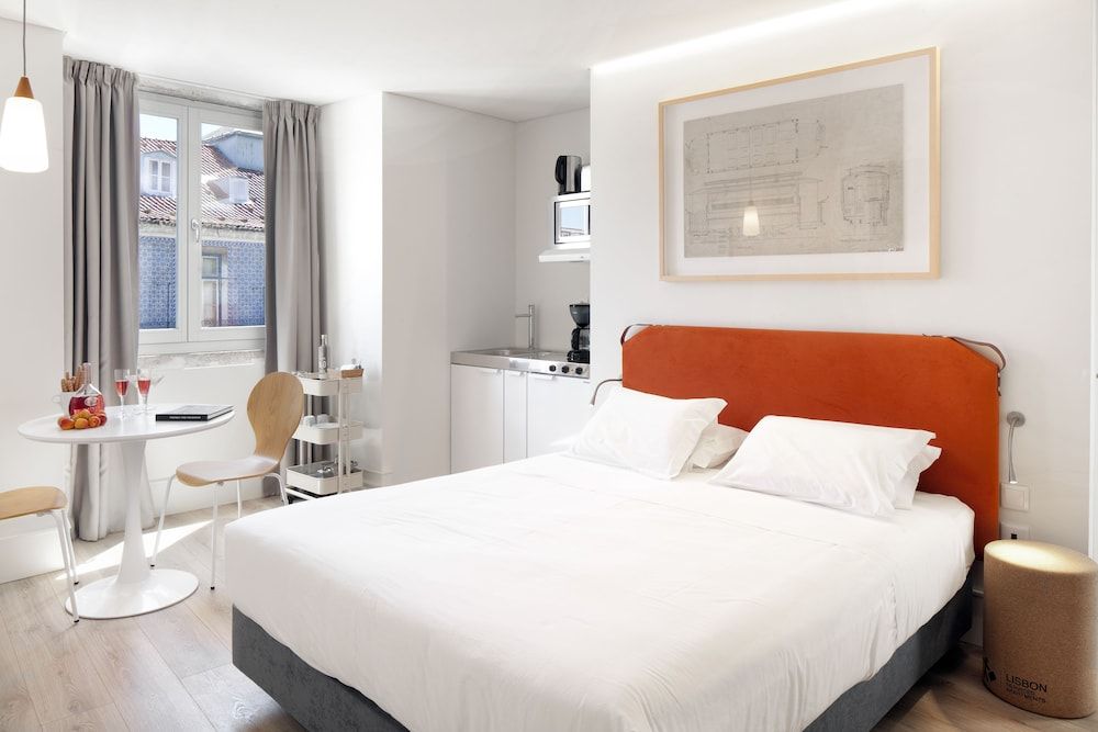 Lisbon Serviced Apartments - Ascensor da Bica featured