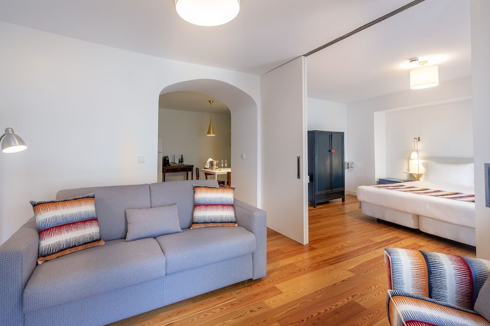 My Suite Lisbon Serviced Apartments Deluxe Suite 11