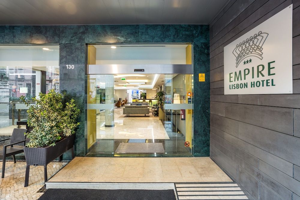 Empire Lisbon Hotel entrance 2