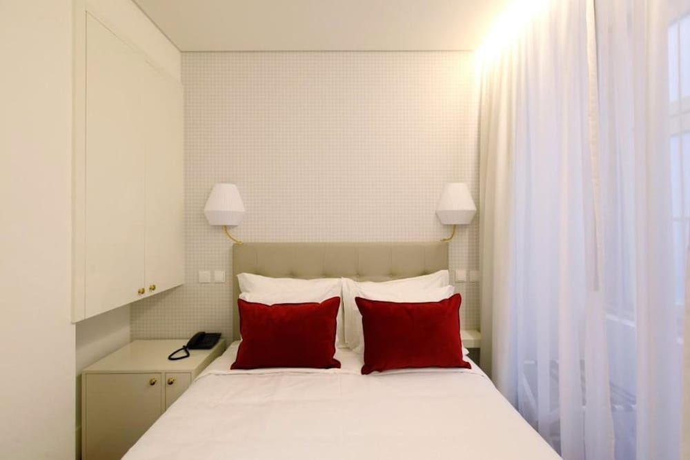 Hotel Lis - Baixa Double Room (Mini Room, Interior View) 4