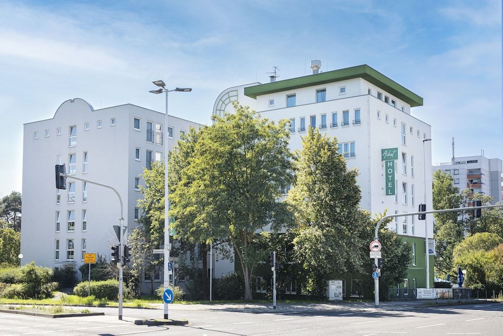 ACHAT Hotel Darmstadt Griesheim facade