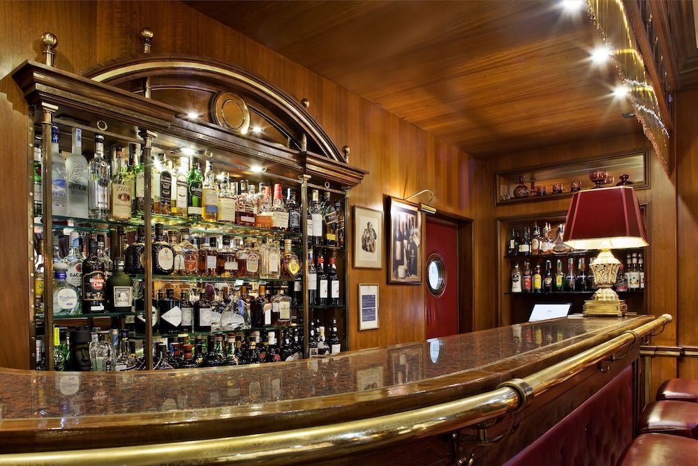 Avenida Palace bar 2