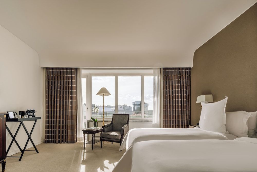 Four Seasons Hotel Ritz Lisbon Superior Room, 2 Twin Beds, City View (Twin Beds) 7