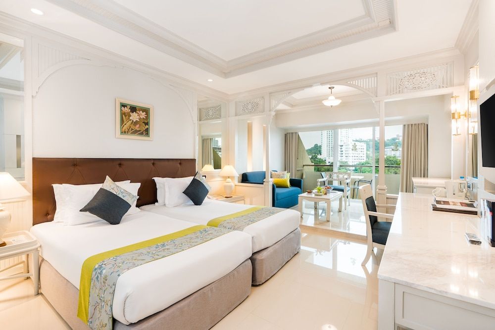 Royal Cliff Beach Hotel Pattaya Mini Suite Plus Sun Rise Twin Bed 5