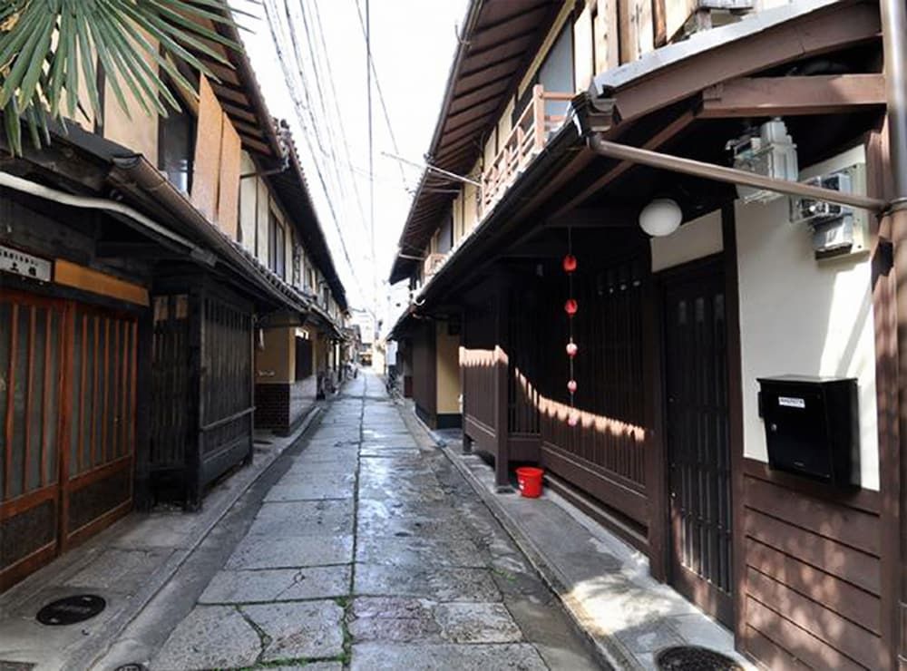 Maeniiya Machiya Inn 2