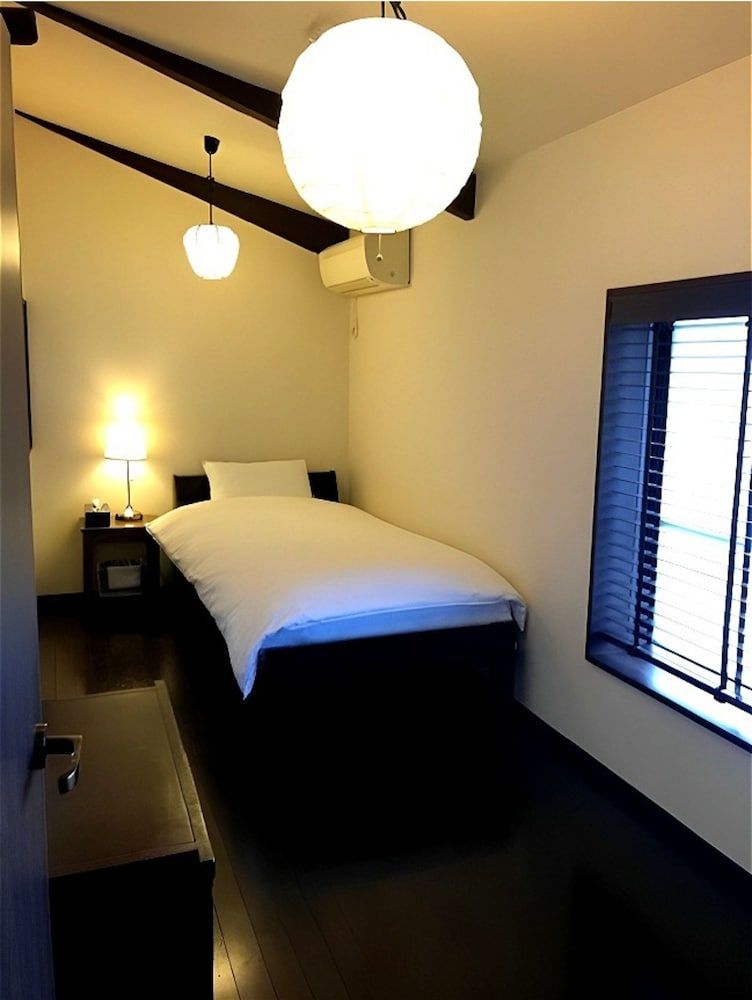 Maeniiya Machiya Inn room