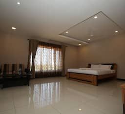 undefined Golden Gateway 5