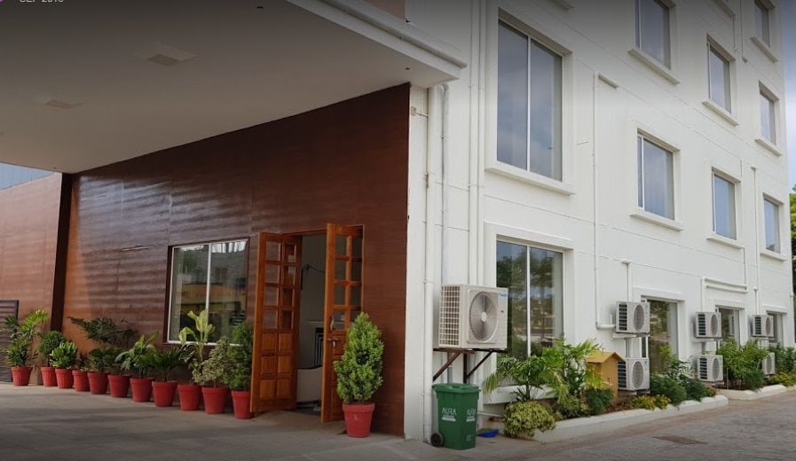 undefined Golden Gateway 6