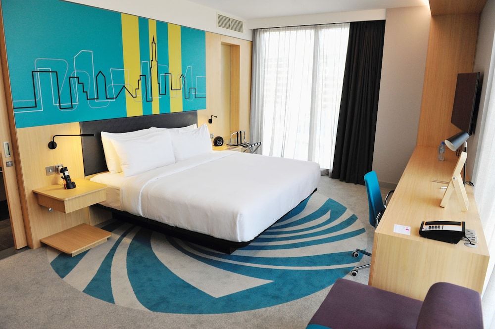 Aloft Dubai Creek Room, 1 King Bed, Non Smoking 2