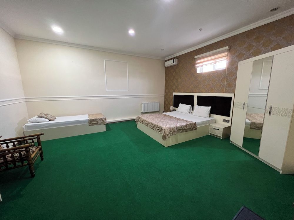 Khaghani Center Hotel room 3