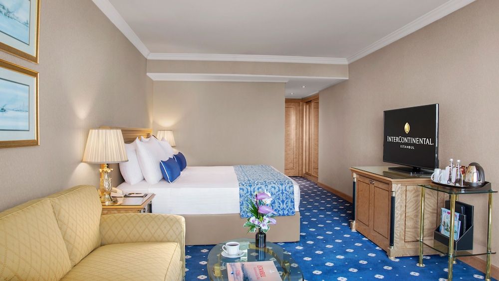 InterContinental Istanbul, an IHG Hotel Classic Room, 1 King Bed 3