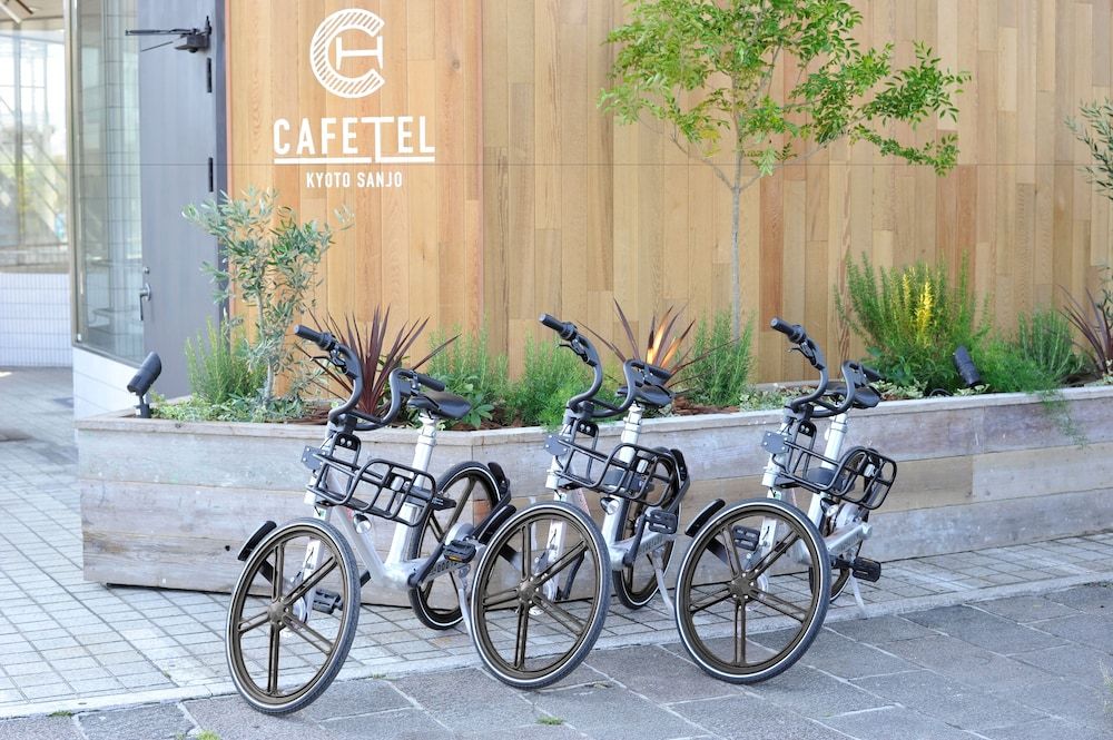 CAFETEL KYOTO SANJO for Ladies - Hostel, Caters to Women bicycling