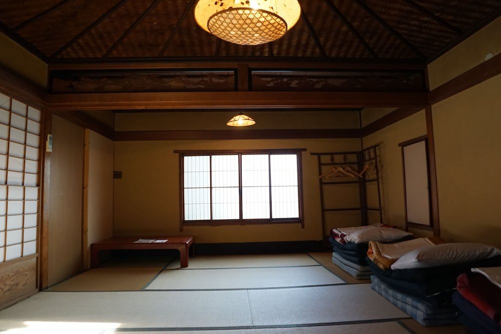 Gojo Guest House - Hostel room 3