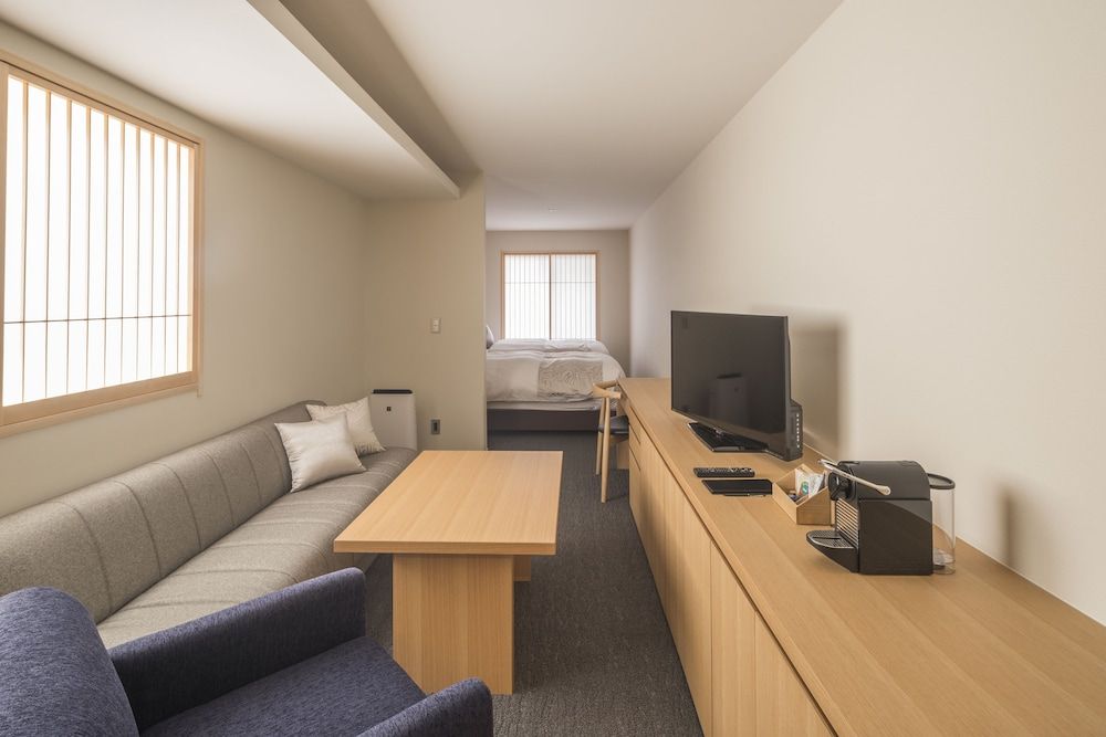 Tomoya Residence Hotel Kyoto Nijo Takakura Deluxe Twin Room with Living Area