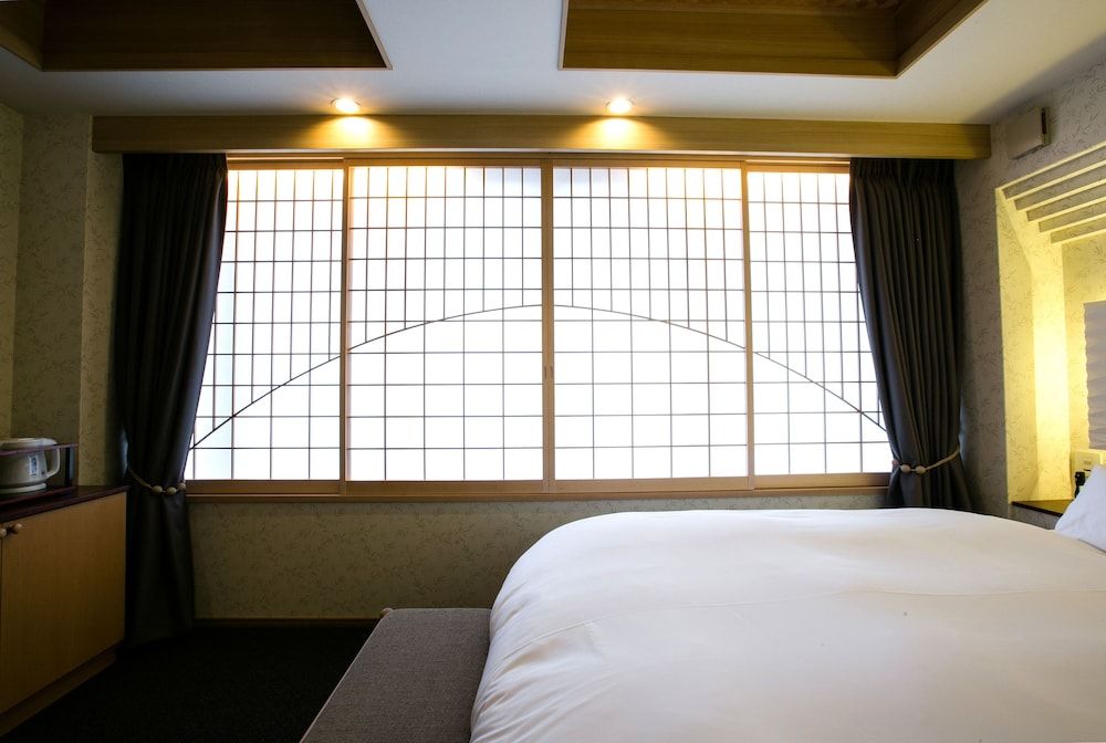 Kyoto Kamanza Hotel Deluxe Double Room 2