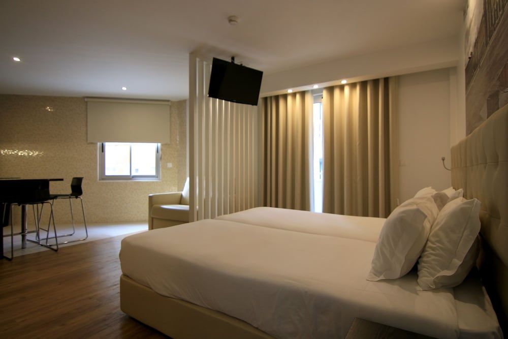 Lisbon City Apartments & Suites by City Hotels 4