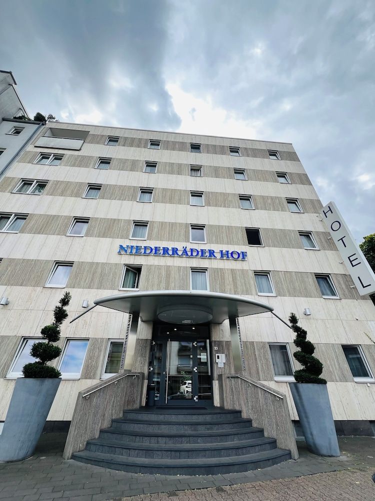 Hotel Niederraeder Hof