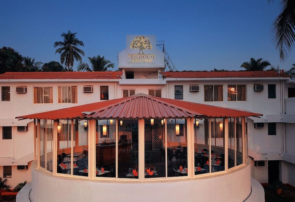 Treehouse Silken Sands Hotel