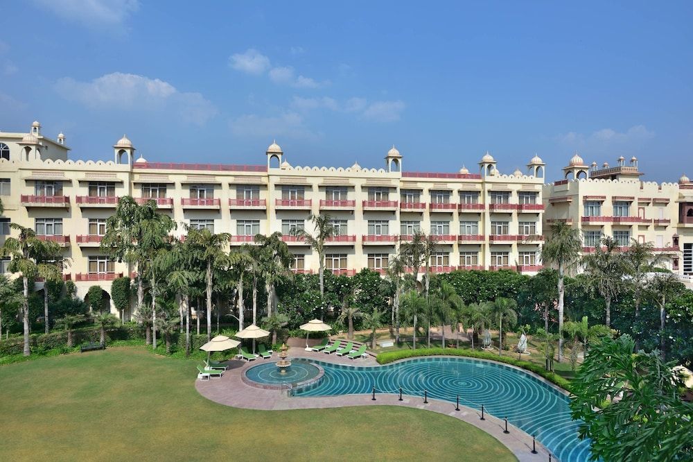 Le Méridien Jaipur Resort & Spa