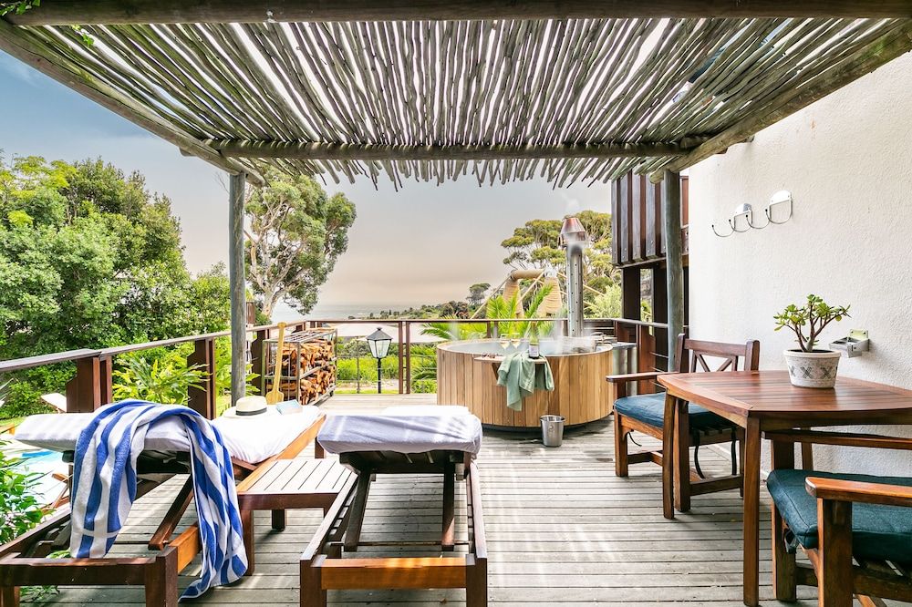 Camps Bay Retreat featured 3