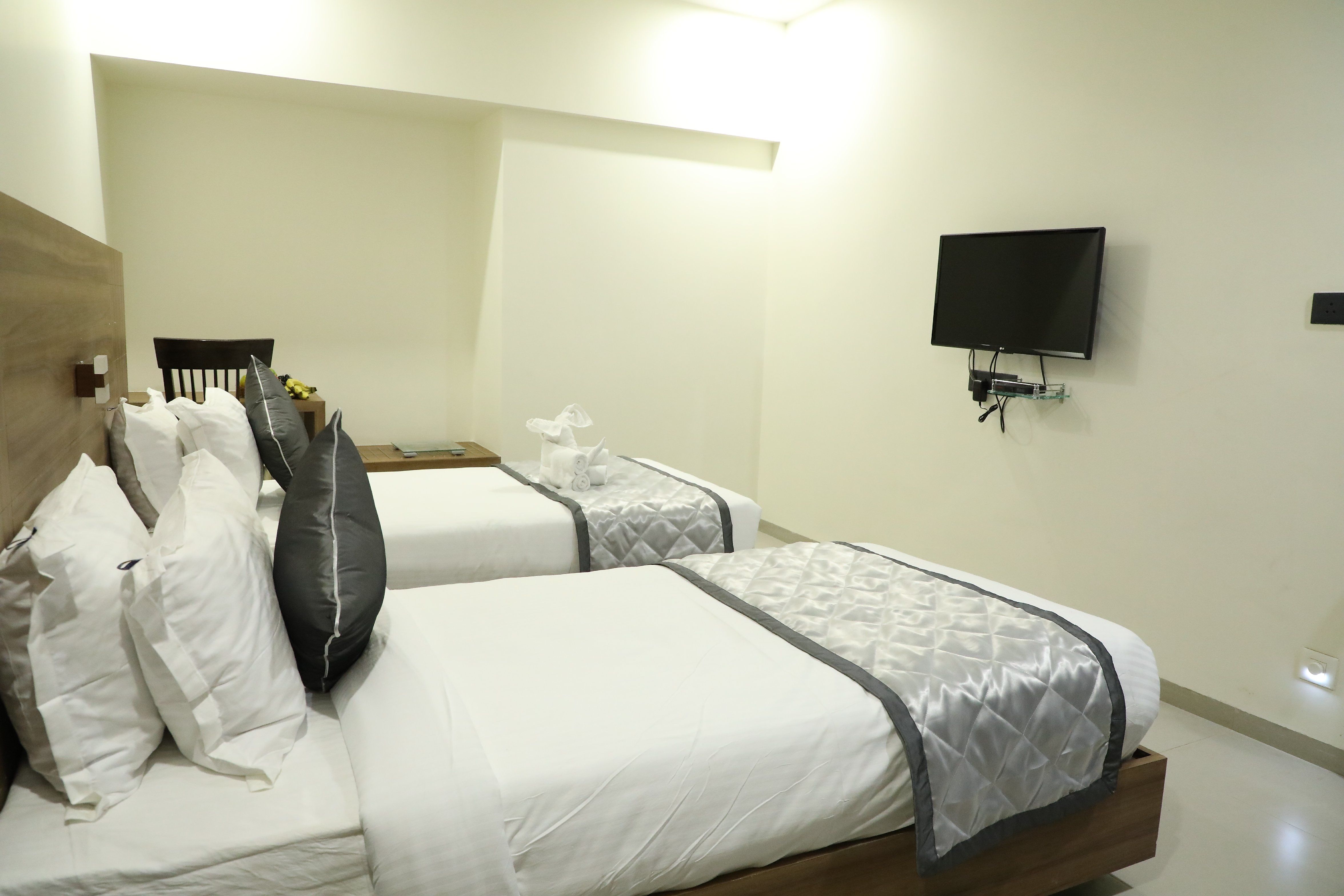 Kyriad Hotel Solapur by OTHPL Deluxe 5