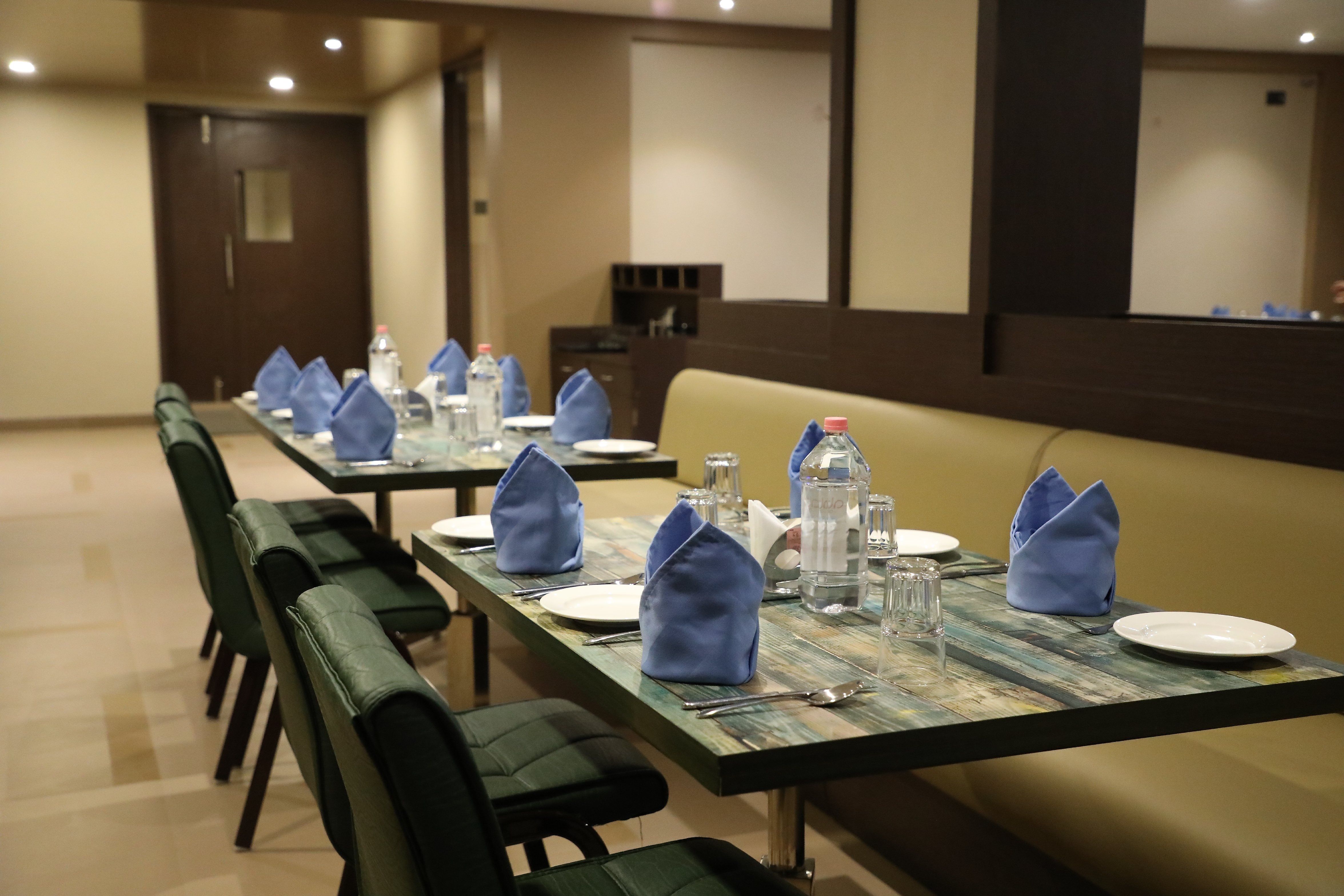 Food & Dining