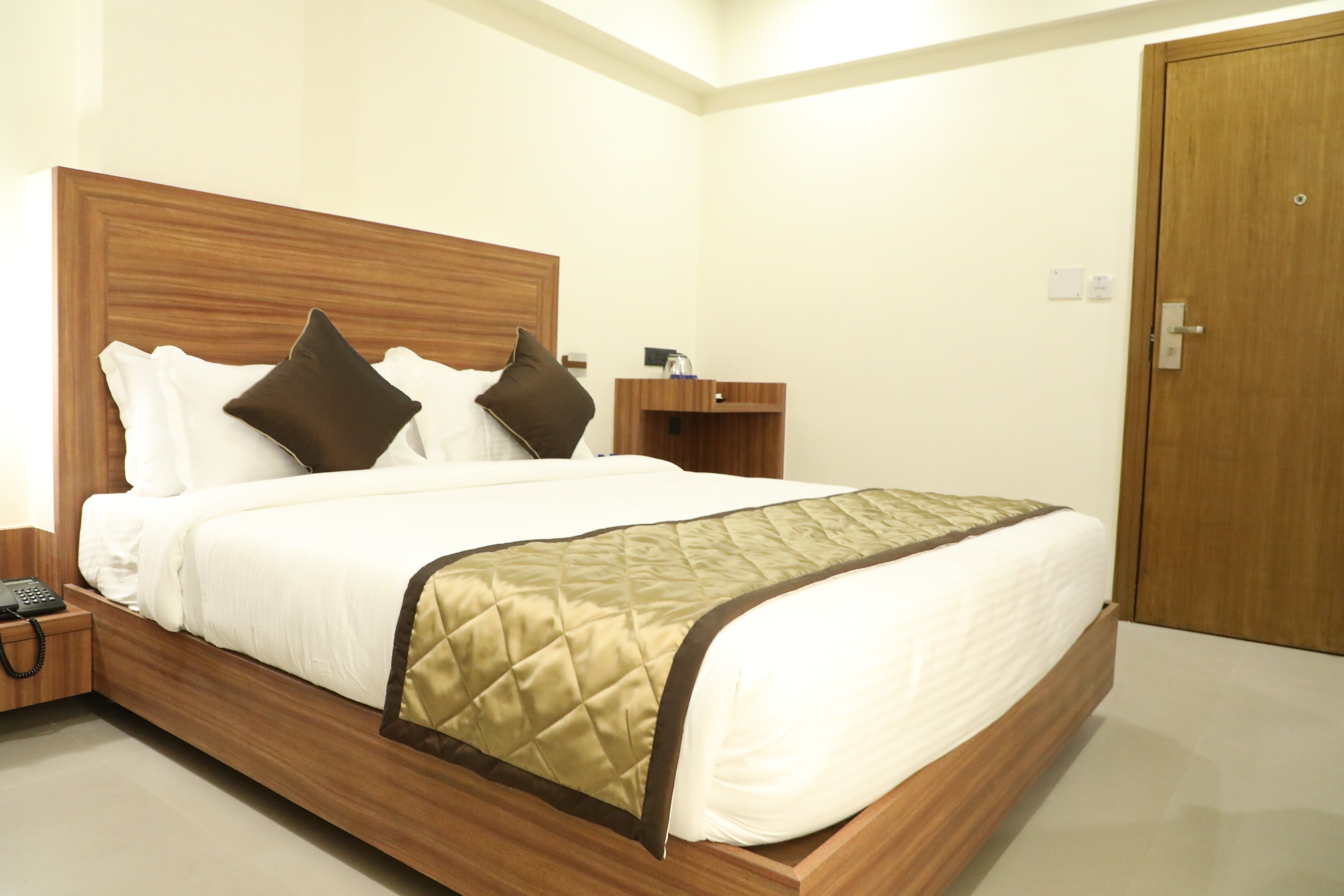 Kyriad Hotel Solapur by OTHPL Deluxe