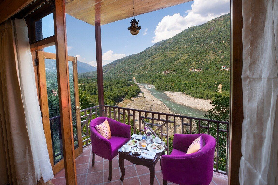 Deluxe Queen River View with Balcony