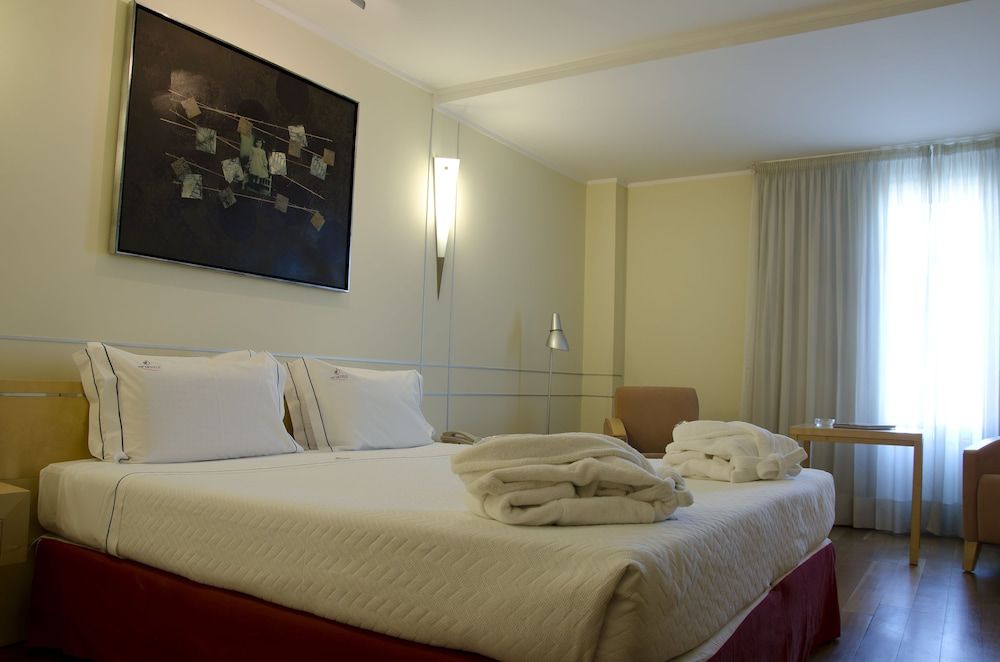 VIP Executive Entrecampos Hotel & Conference Standard Double or Twin Room 4