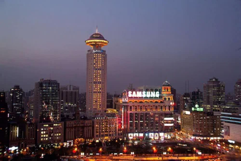 Radisson Blu Hotel Shanghai New World 5