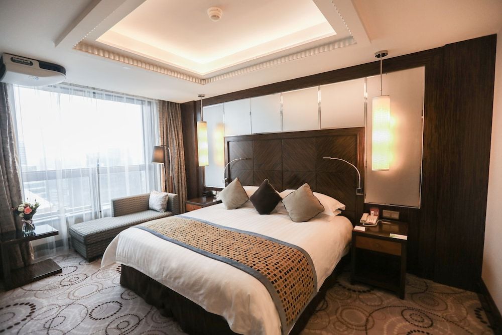 Grand Soluxe Zhongyou Hotel Shanghai featured 3