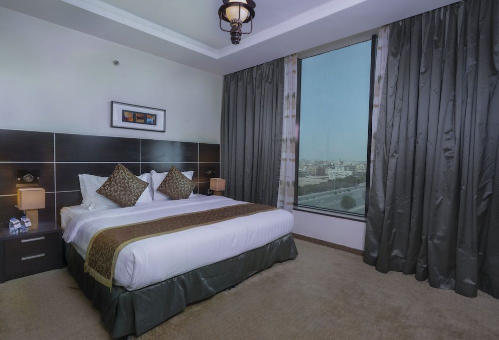 Platinum Suites Jeddah featured 3