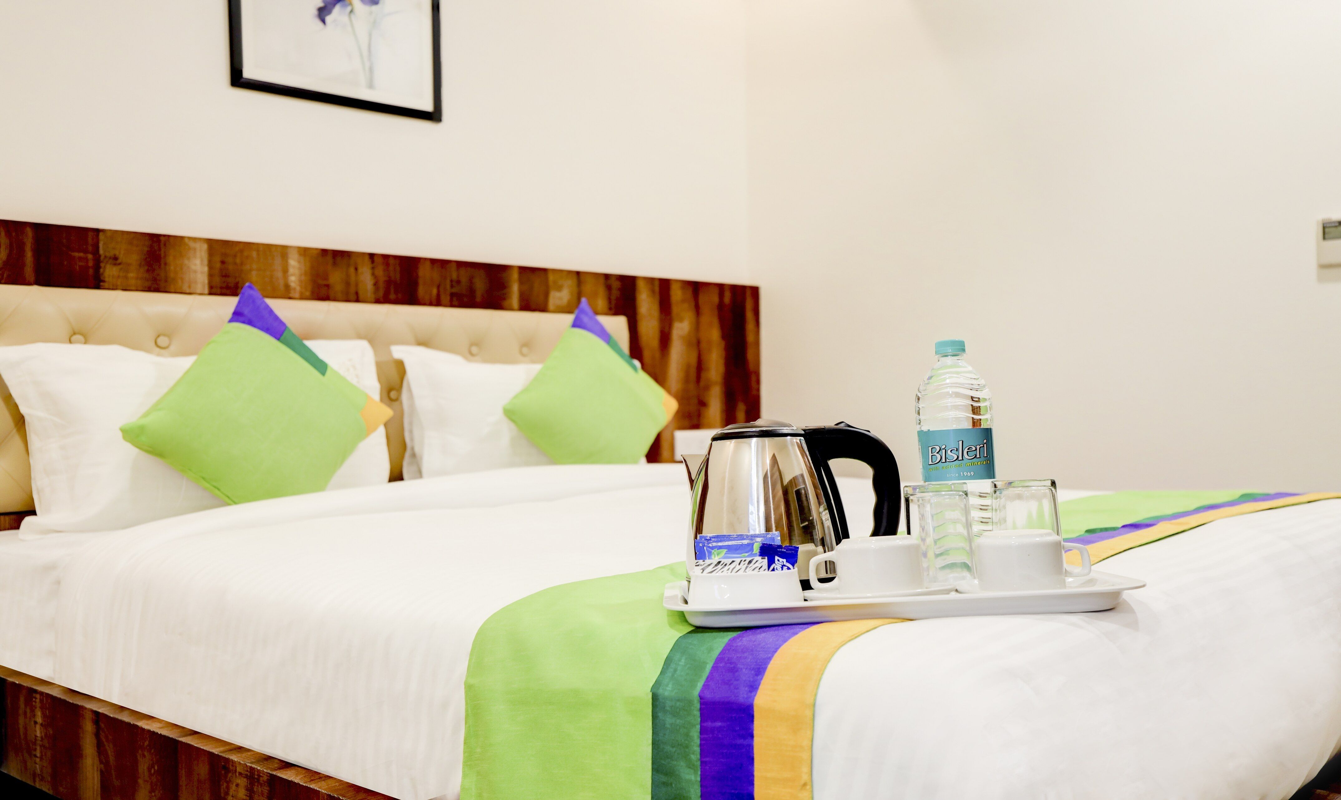 Treebo Trend Emora Hotel And Suites Brookfield Standard Double Room
