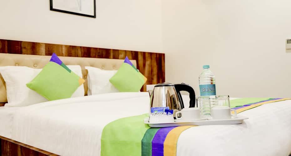 Treebo Trend Emora Hotel And Suites Brookfield Standard Double Room 3