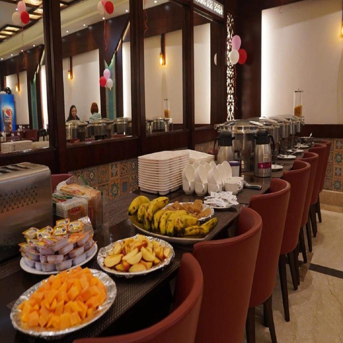 Food & Dining