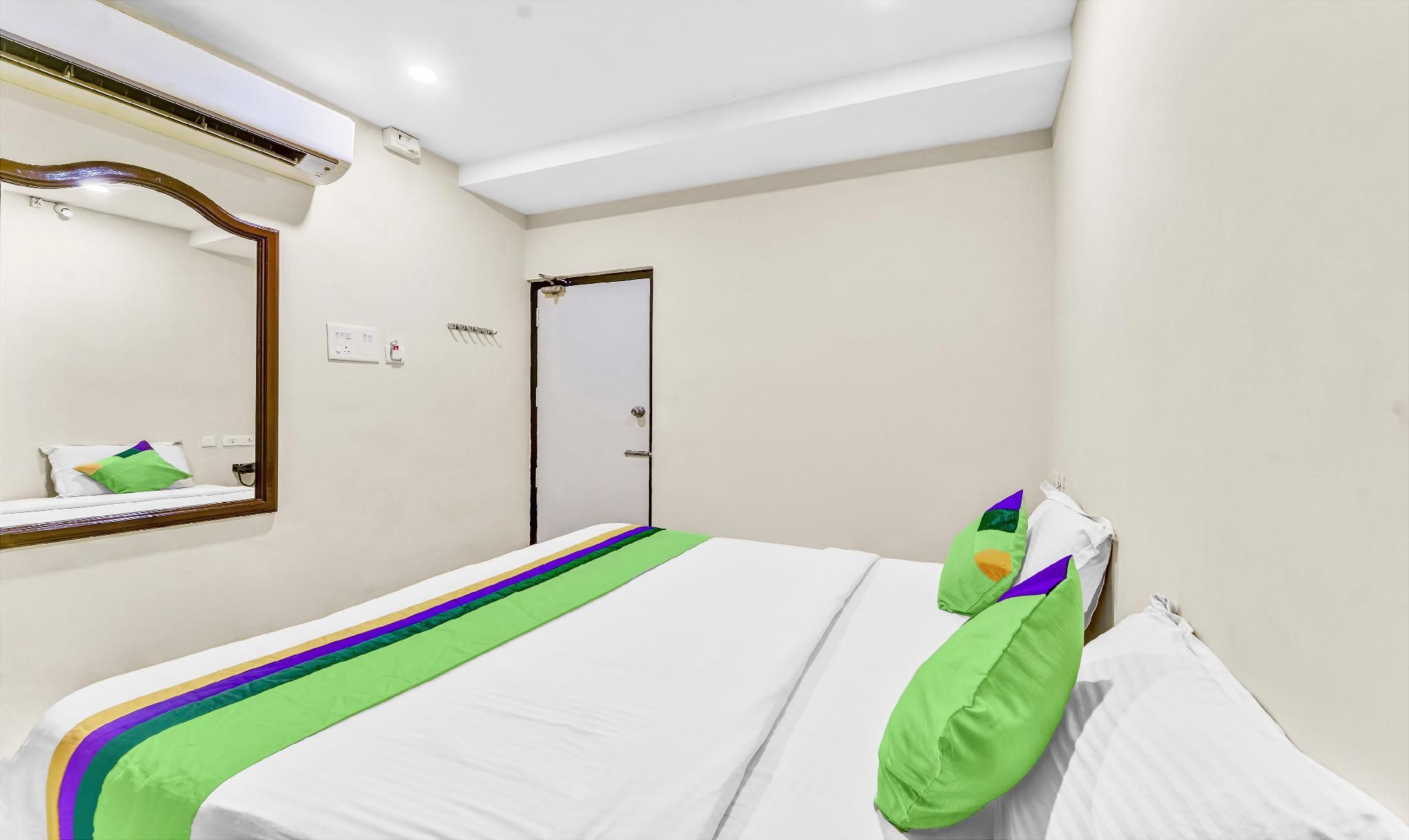Treebo B Coral, 2 Km From Promenade Beach Economy Single