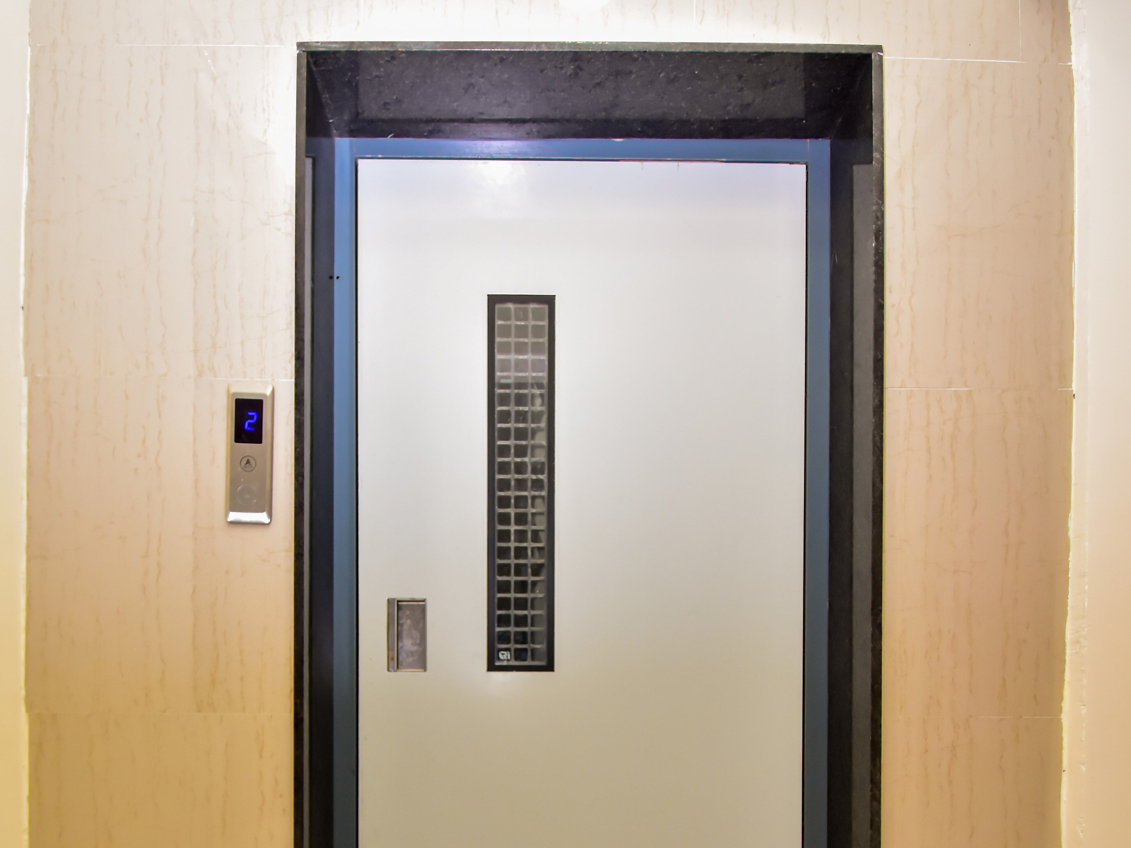 undefined Ostin Zuri Hotel 10