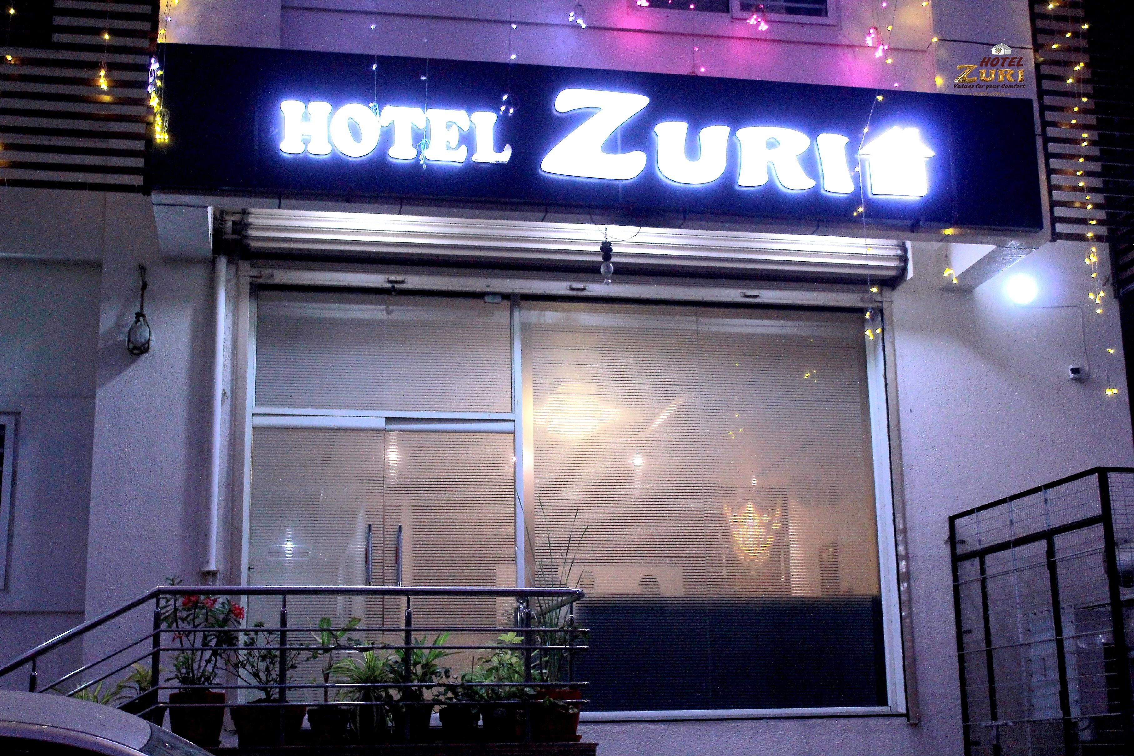 undefined Ostin Zuri Hotel 5