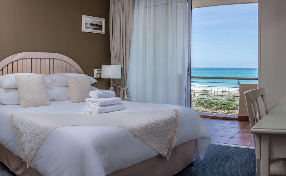 Cape Town Beachfront Apartments At Leisure Bay featured