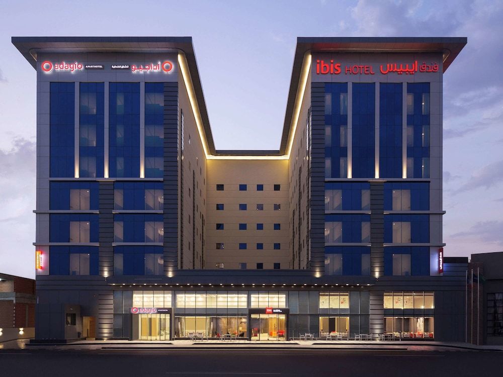 ibis Jeddah Malik Road exterior_detail