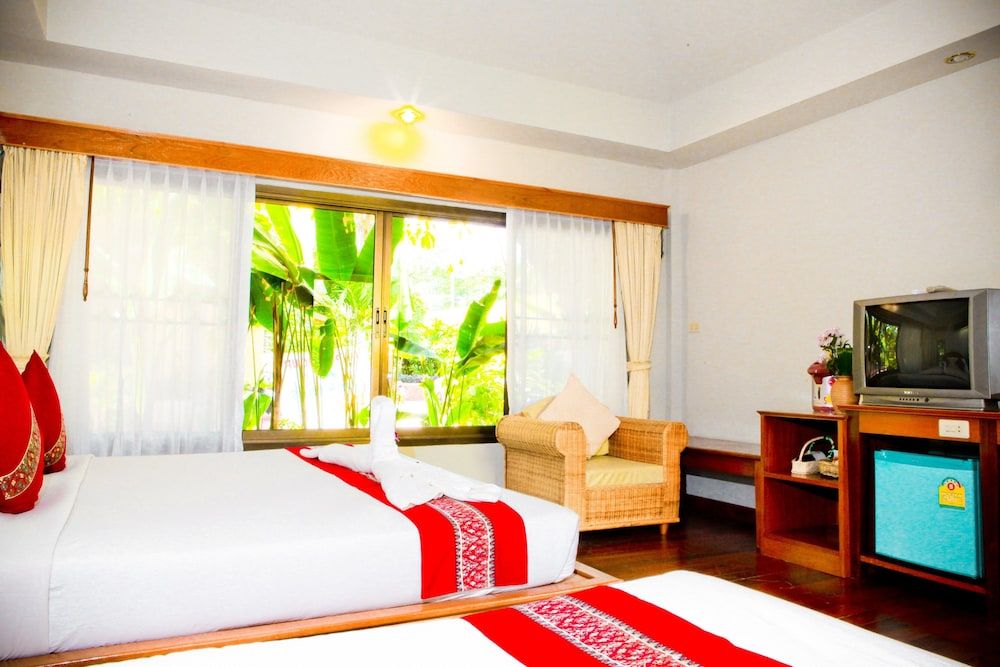 Samui Island Beach Resort & Hotel 2