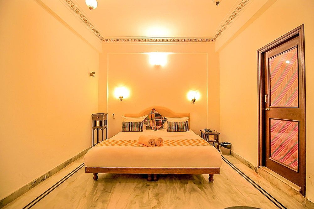 Hotel Devraj Niwas on Lake Pichola Deluxe Non Lake View Room 16