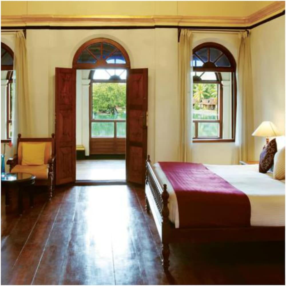 Taj Kumarakom Resort & Spa, Kerala Room, 1 King Bed, Pool View (Heritage) 2
