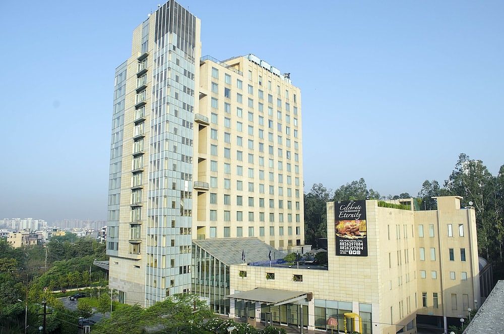 Radisson Blu Hotel, Greater Noida aerial_view