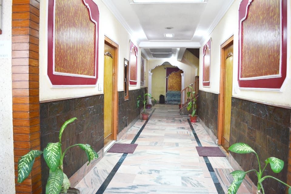 undefined Hotel Park Awadh 5