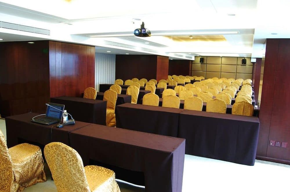 Paramount Gallery Hotel meeting_room 2