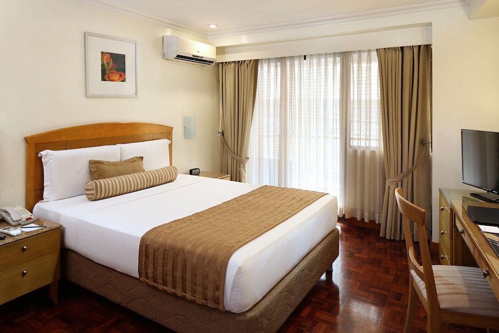 City Garden Suites Manila 5