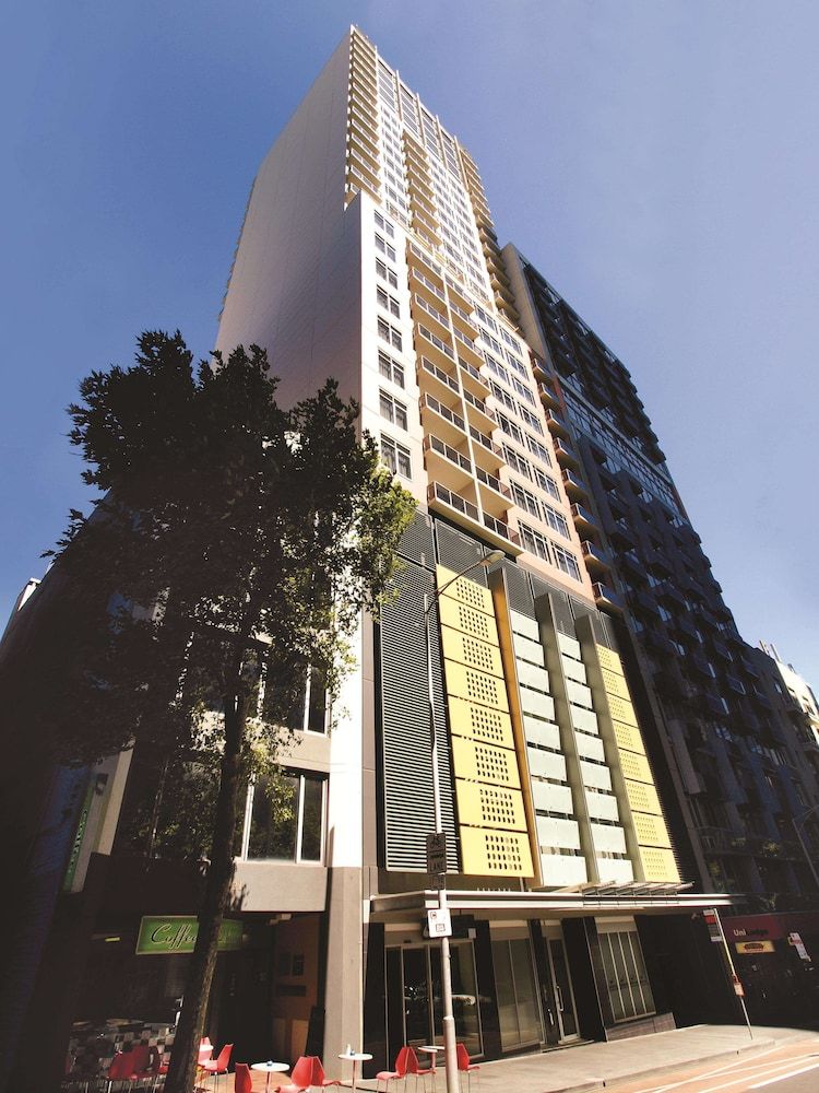 Oaks Melbourne on Lonsdale Suites exterior_detail 4